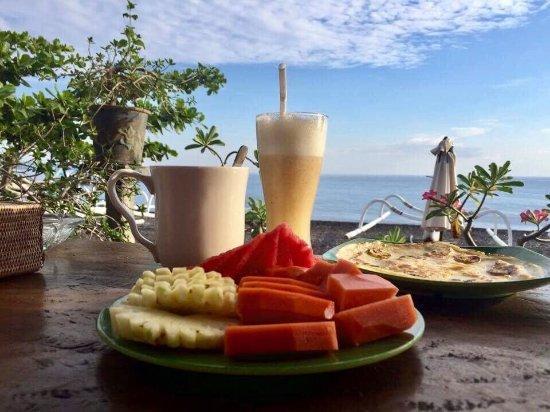 Putra'Lebah Amed Guest House Exterior foto